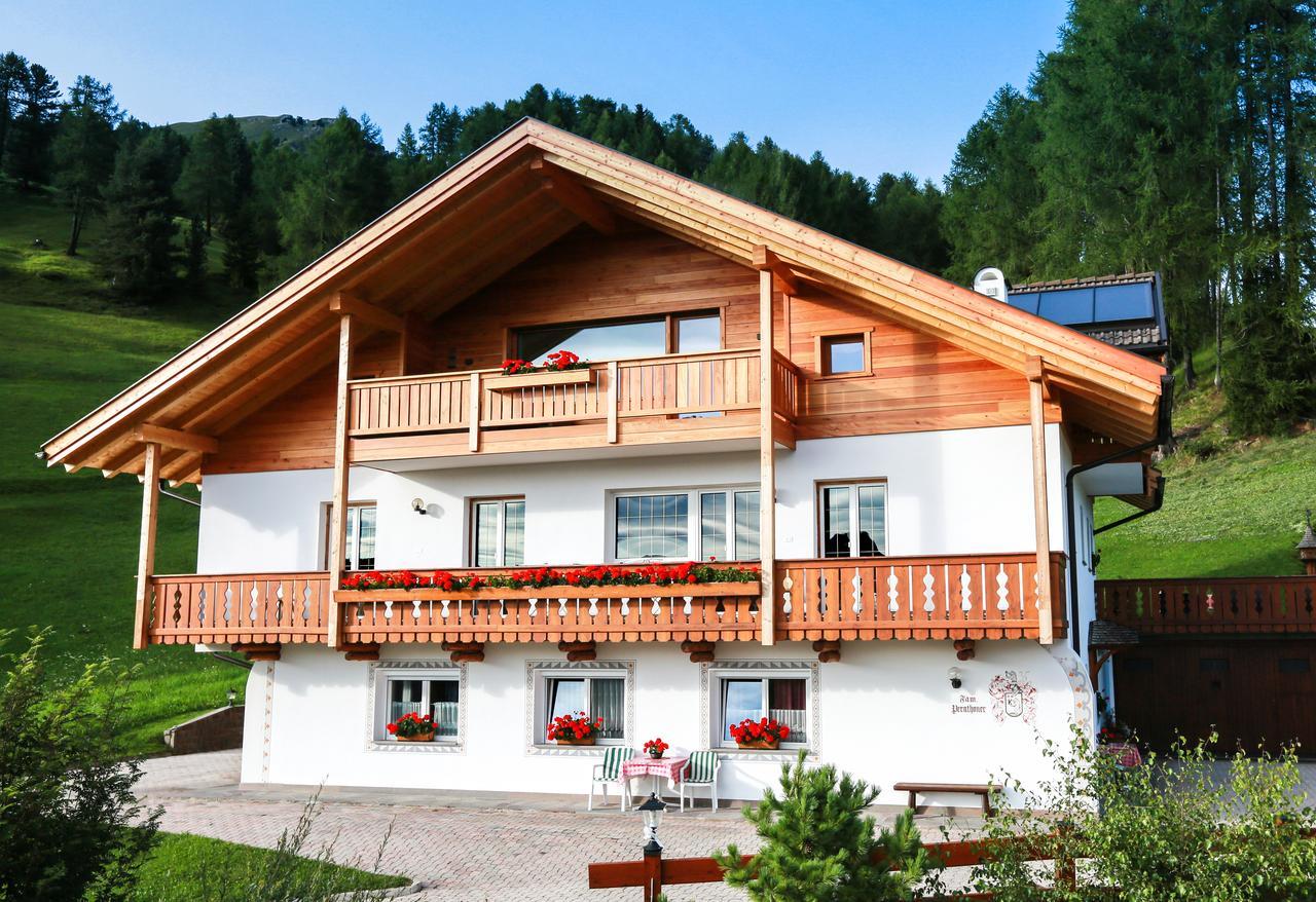 Apartments La Baita Santa Cristina Val Gardena ภายนอก รูปภาพ
